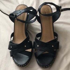 Black and tan cork wedges